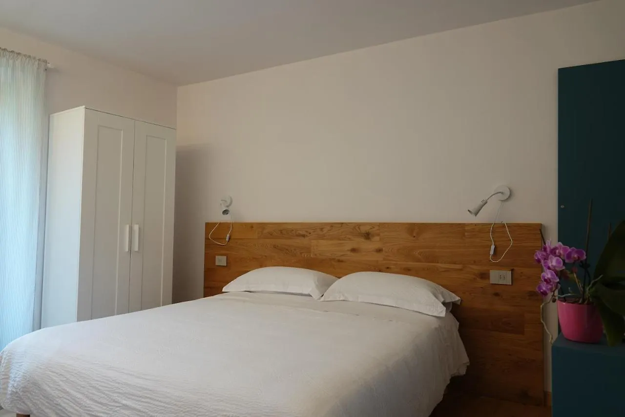 Casale Bella.Vista Bed & Breakfast Pianello Del Lario
