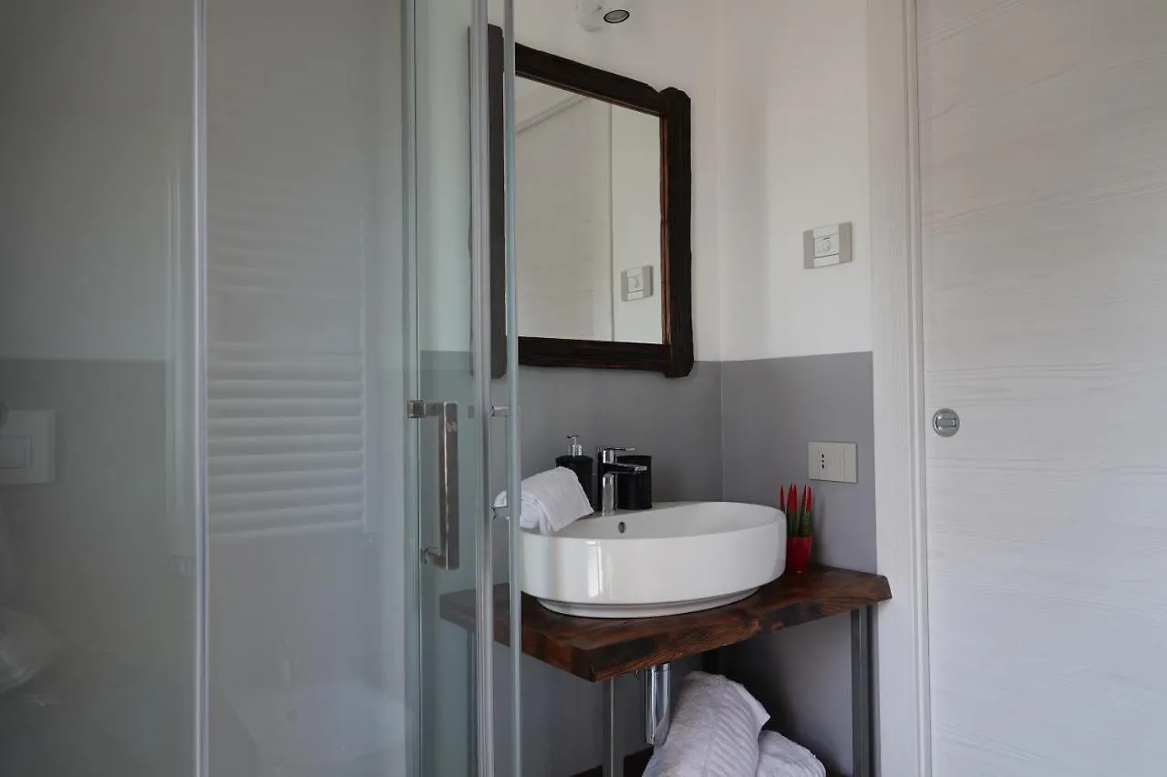Casale Bella.Vista Bed & Breakfast Pianello Del Lario Italy
